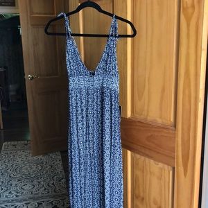 Lulus XS Patterned Maxi Dress